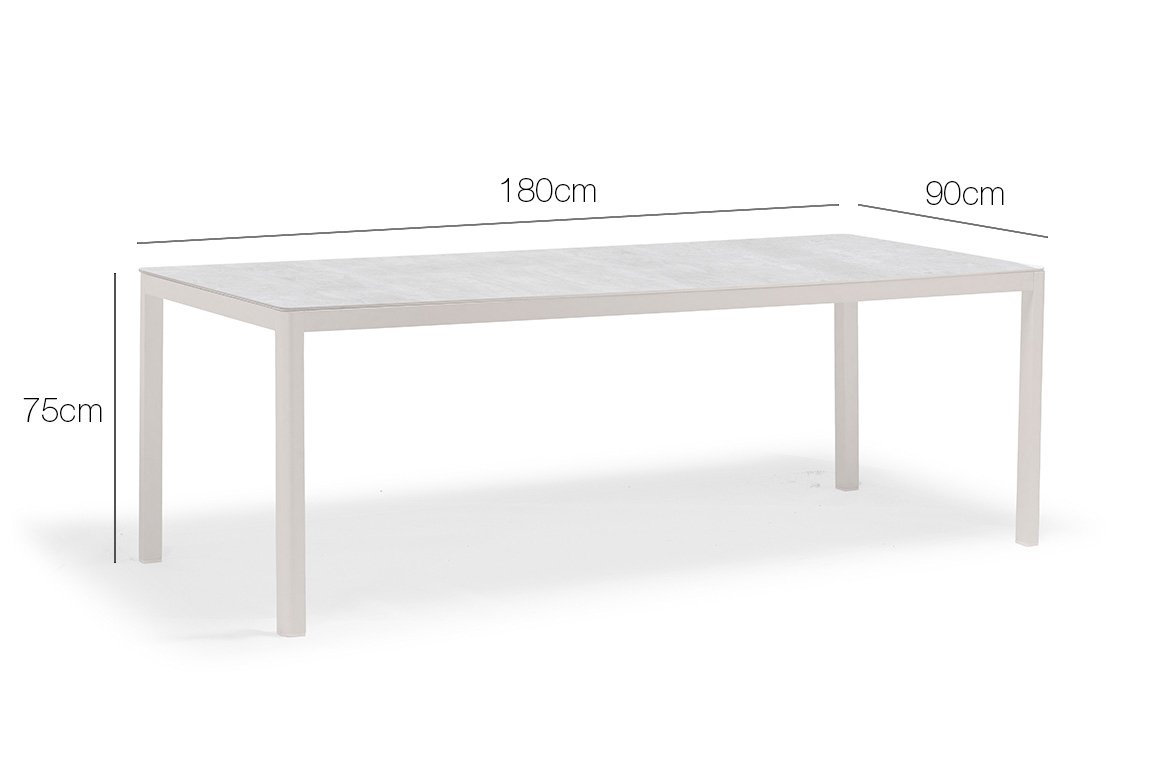 LOOP dining table